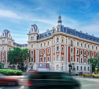 Körönd Palace